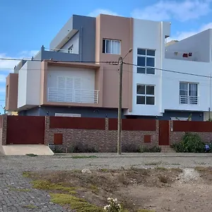 Maison d'hôtes Nifa House, Espargos